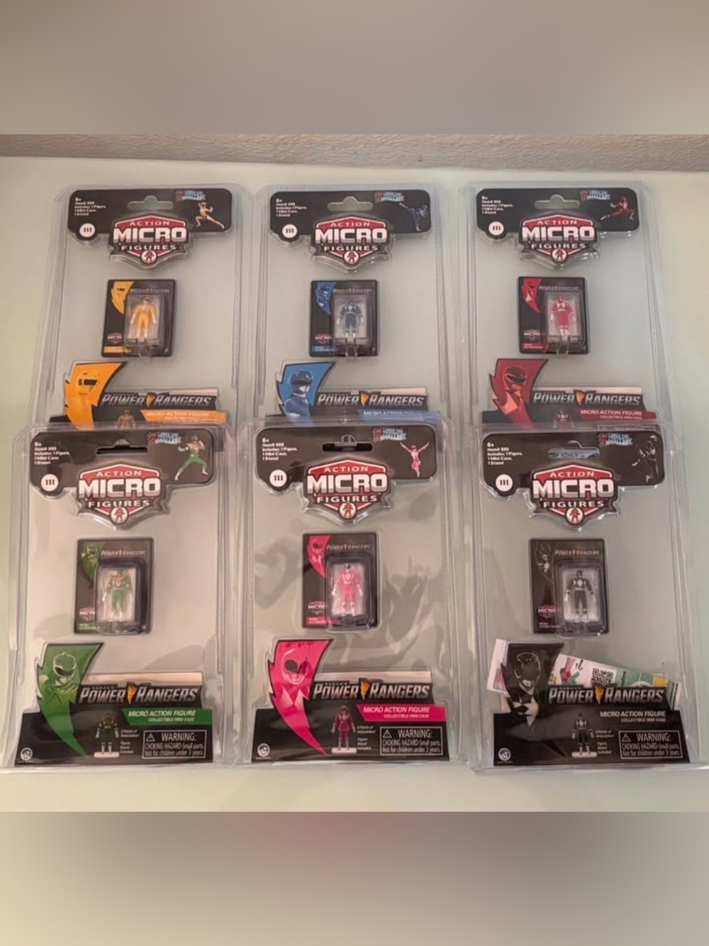 World’s Smallest Micro Action Figures- Mighty Morphin Power Rangers Full Set